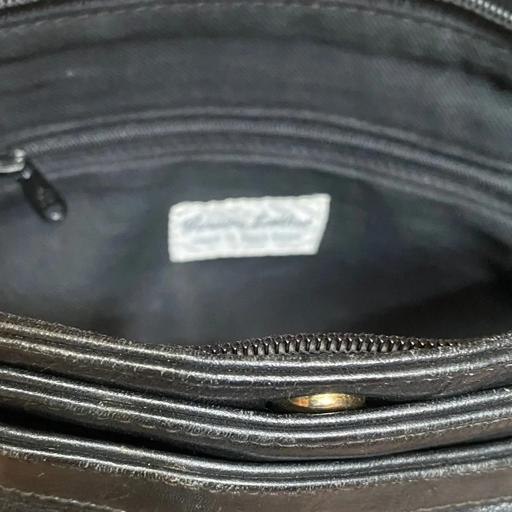 Vintage Black Leather Shoulder Bag Practical Chic Utility Trendy